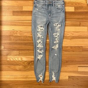 American Eagle Outfitters Light Blue Distressed Skinny Jeans
